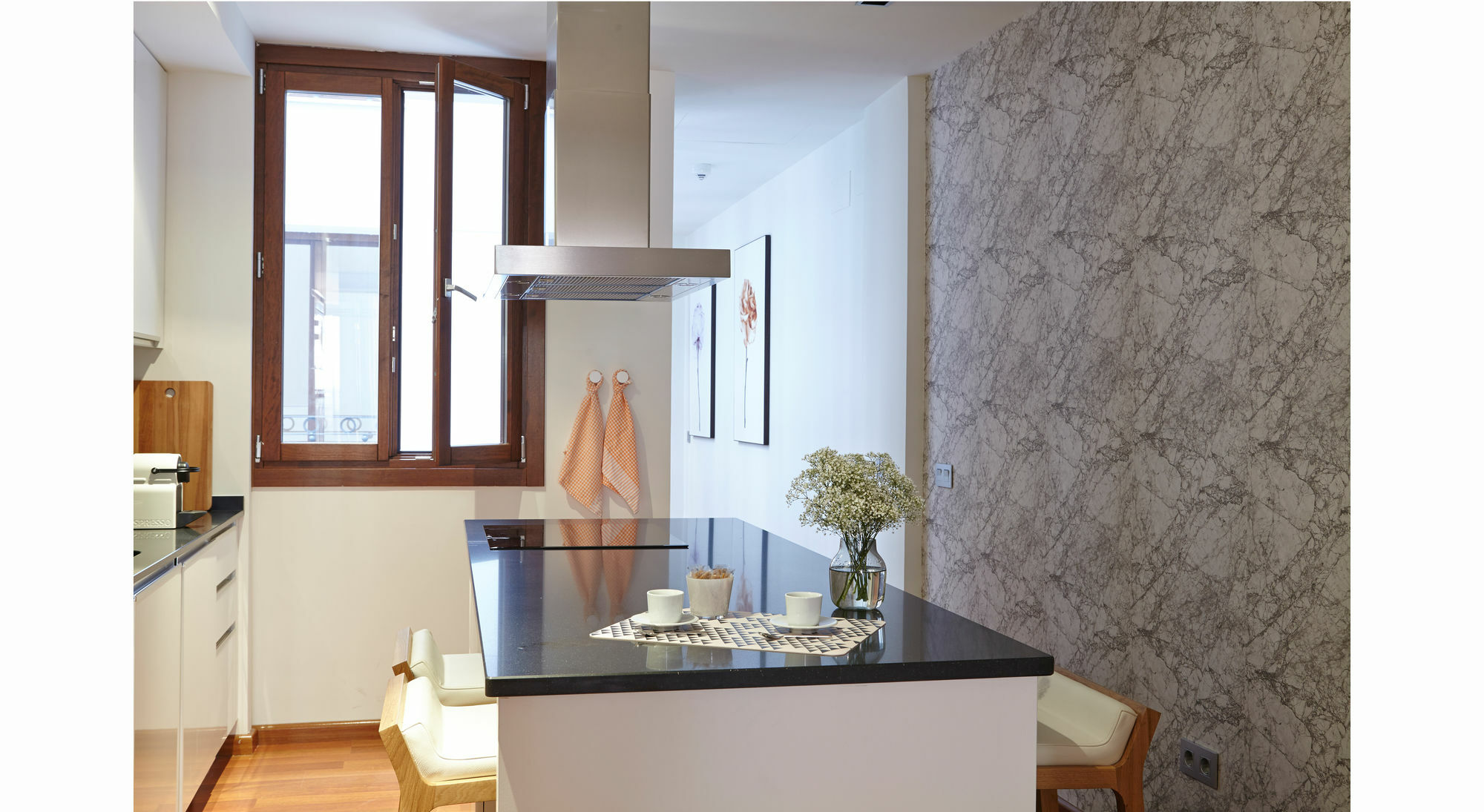 60 Balconies Design Apartment Мадрид Екстериор снимка